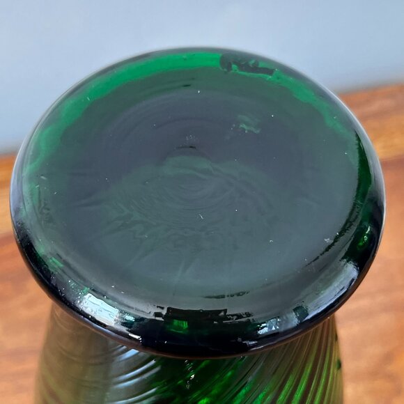 Rare Fenton Emerald Green Snow Crest Swirl 9.5" Vase Smooth Top w/ Sticker Vtg - Picture 10 of 15
